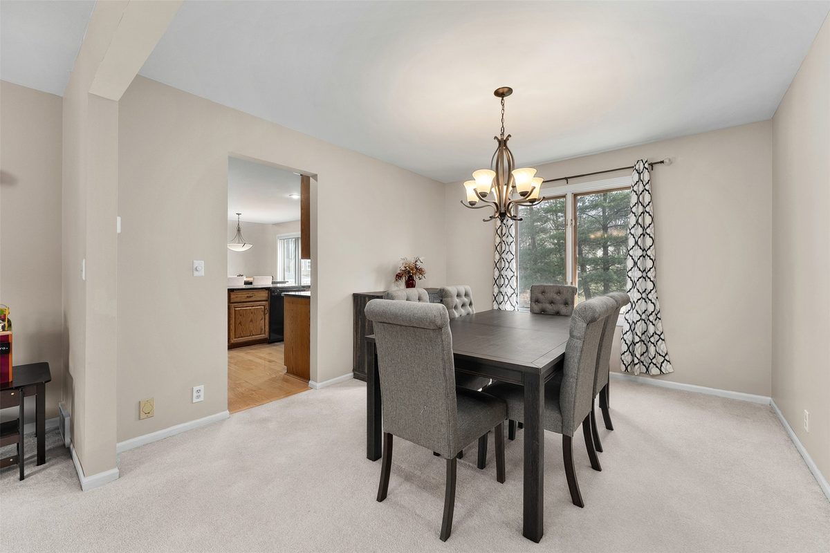 1011 Thompson Drive, Altoona, WI