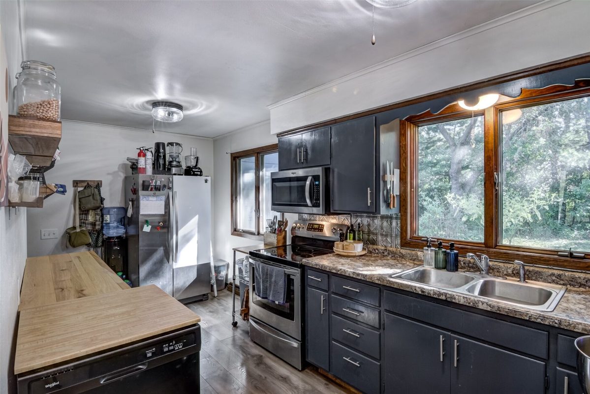 1615 Nelson Drive, Eau Claire WI 54703 - Residential house for sale - MLS #1605012 - image6