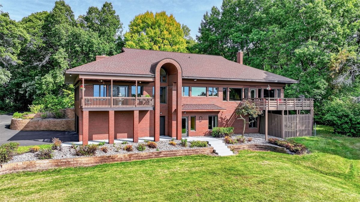E445 Woodridge Drive, Eau Claire WI 54701 - Residential house for sale - MLS #1605347 - image44