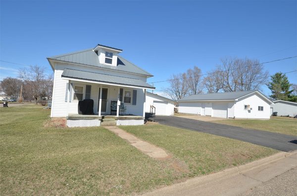 550 Gilman Street Mondovi WI 54755