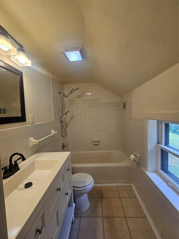 519 W Oak Street, Sparta, WI