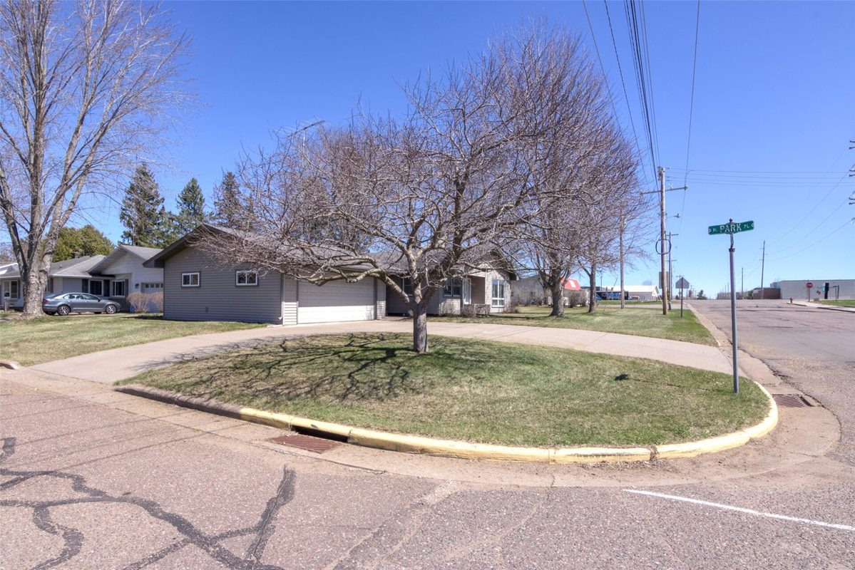 248 Mills Street Cadott WI 54727 — photo 36