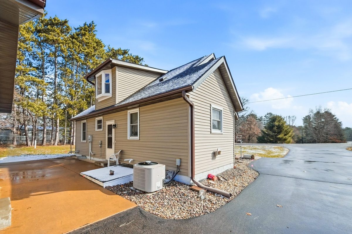 1812 Peterson Avenue, Eau Claire WI 54703 - Residential house for sale - MLS #1600032 - image7