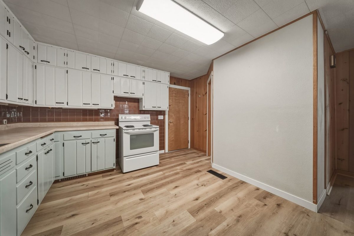 103 11th Street, Black River Falls WI 54615 - Residential house for sale - MLS #1602123 - image4