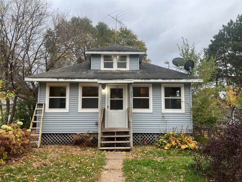 7435 Elm St W 