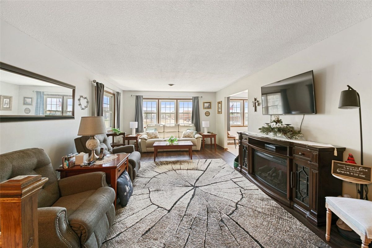 321 Warner Street, Ellsworth WI 54011 - Residential house for sale - MLS #1604393 - image4