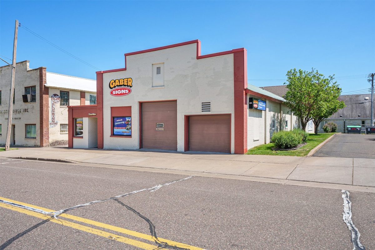 33 Willow Street, Chippewa Falls WI 54729 - CommercialSale house for sale - MLS #1601821 - image3