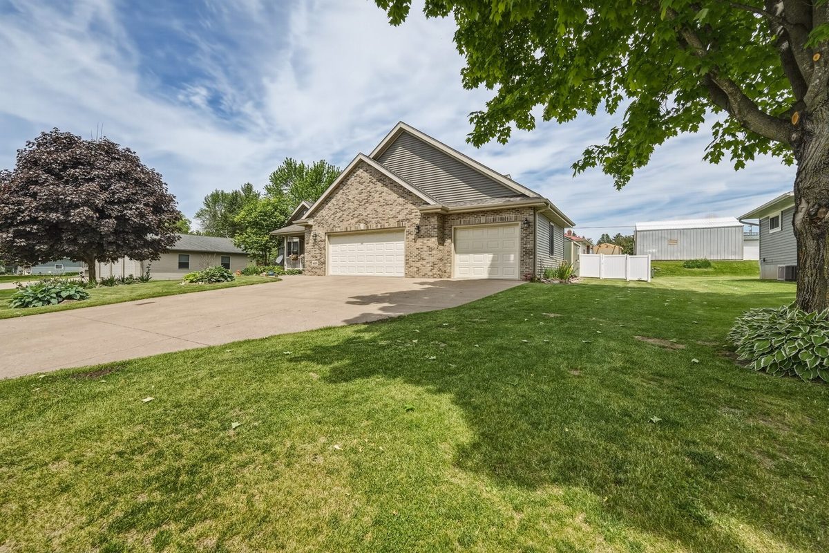 420 E 1st Street, Loyal, WI