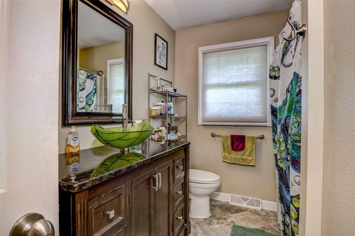 1216 Blueberry Drive, Eau Claire WI 54703 - Residential house for sale - MLS #1603489 - image15