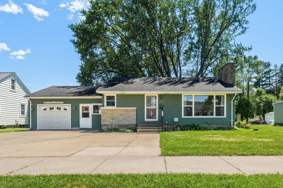 1726 17th Avenue, Bloomer WI 54724 - Residential house for sale - MLS #1602063 - image1