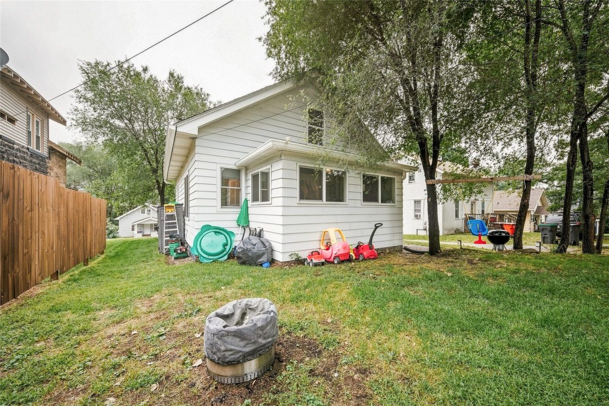 1548 Bellevue Avenue, Eau Claire WI 54703 - Residential house for sale - MLS #1605073 - image22