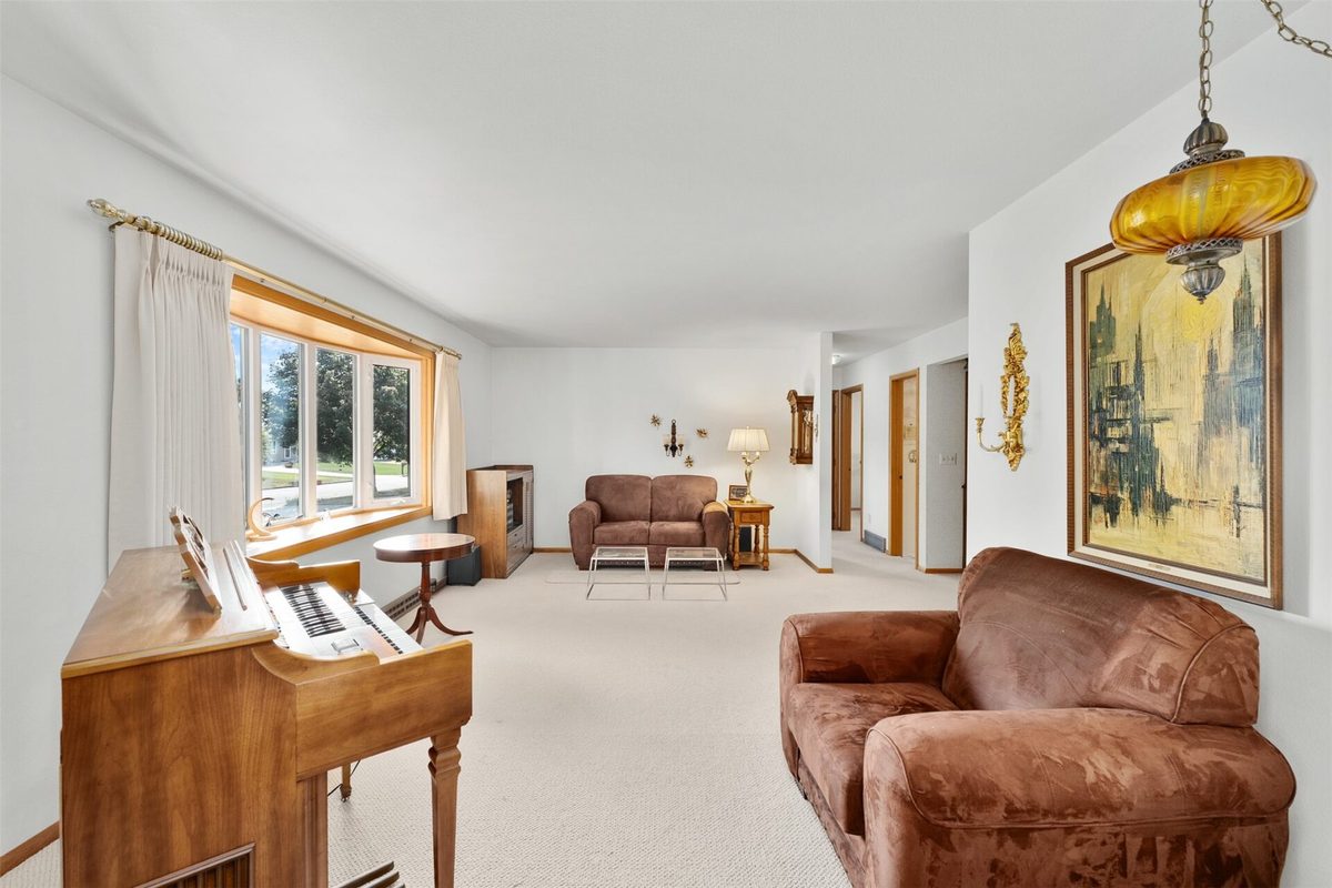 1002 Leonard Drive, Eau Claire WI 54703 - Residential house for sale - MLS #1604356 - image3