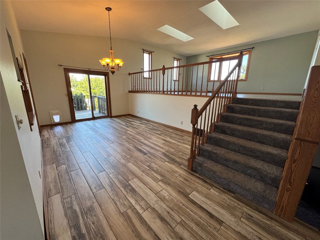 4002 Oak Knoll Drive, Eau Claire WI 54701 - Residential house for sale - MLS #1604569 - image7