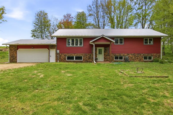 1237 County Road N, Roberts WI — $425,000