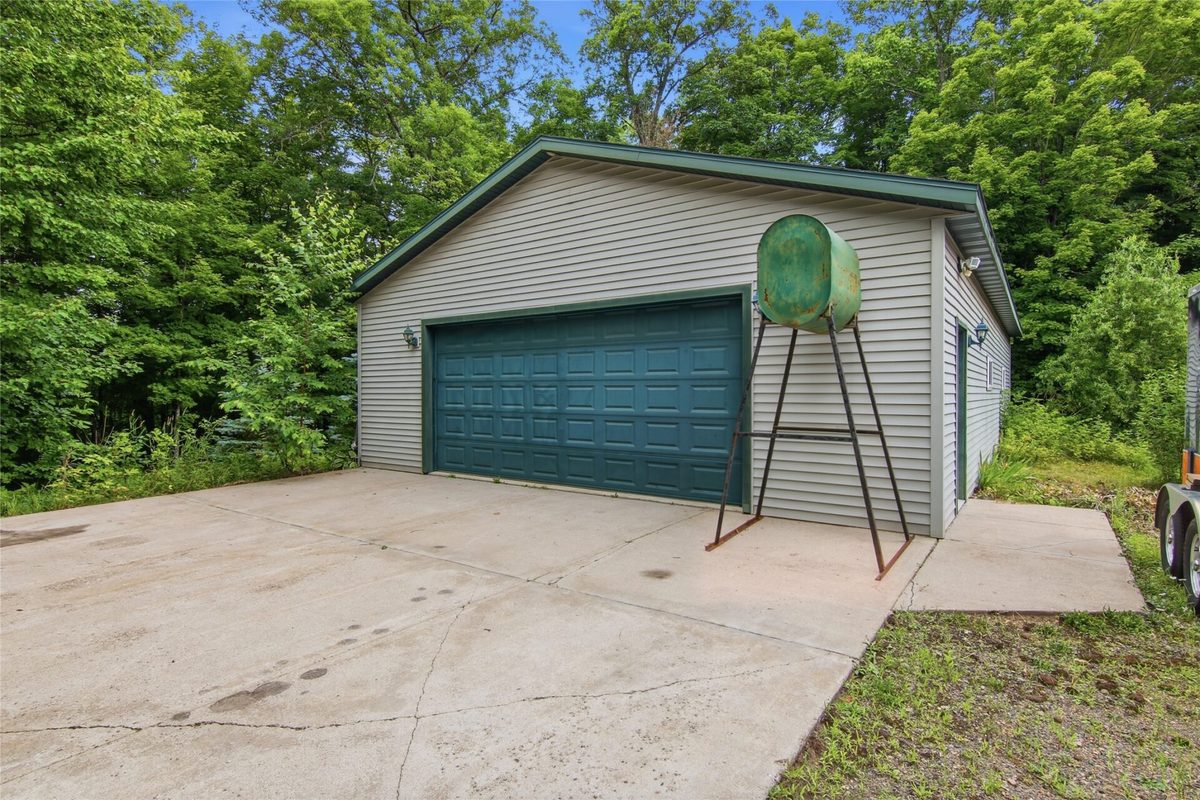N2503 Loons Landing Road, Weyerhaeuser, WI