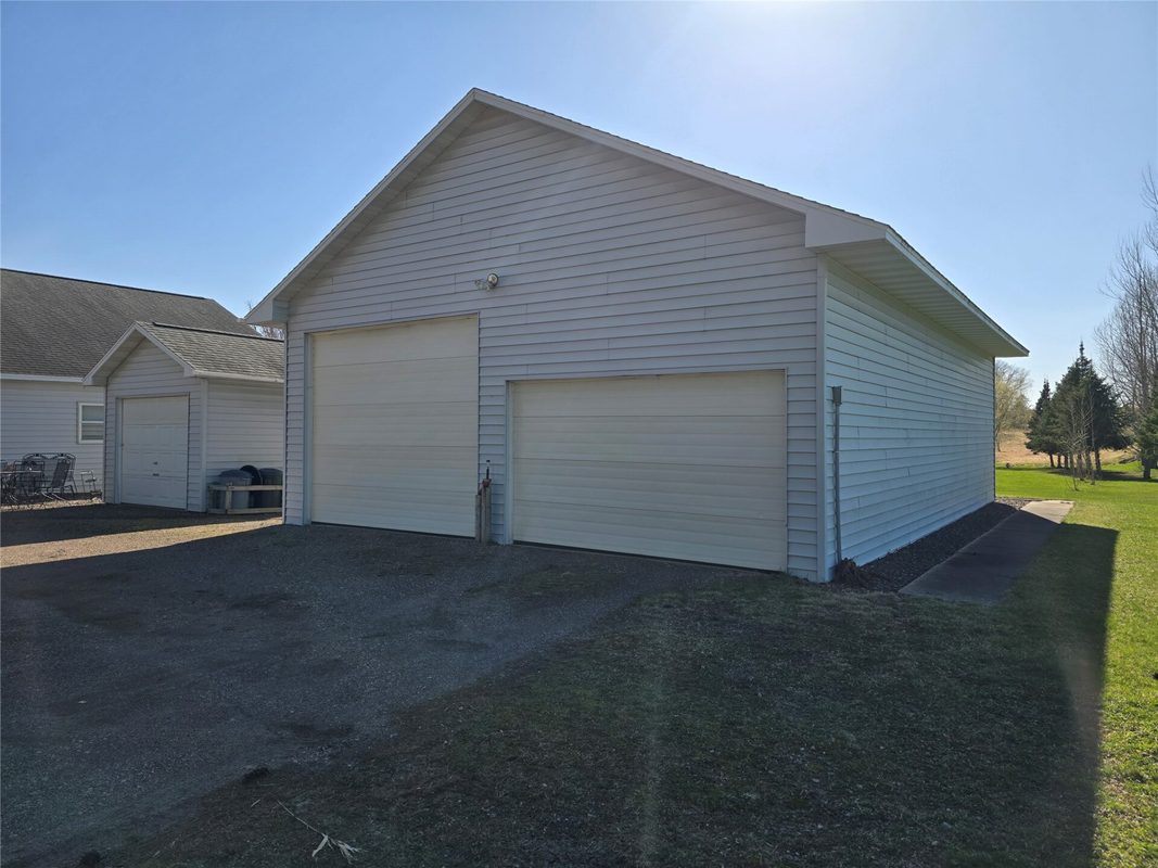 406 W Dell Street New Auburn WI 54757 — photo 6