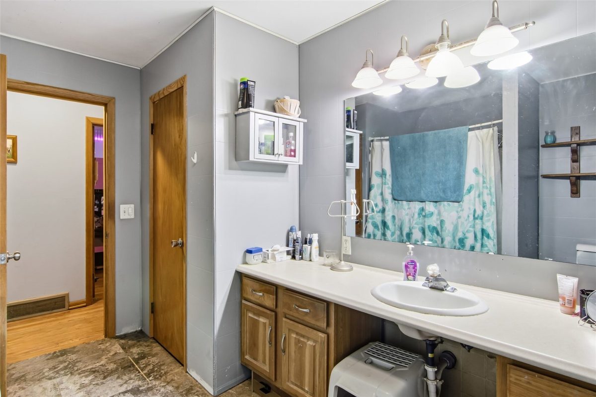 2124 Frank Street, Eau Claire WI 54703 - Residential house for sale - MLS #1606259 - image18