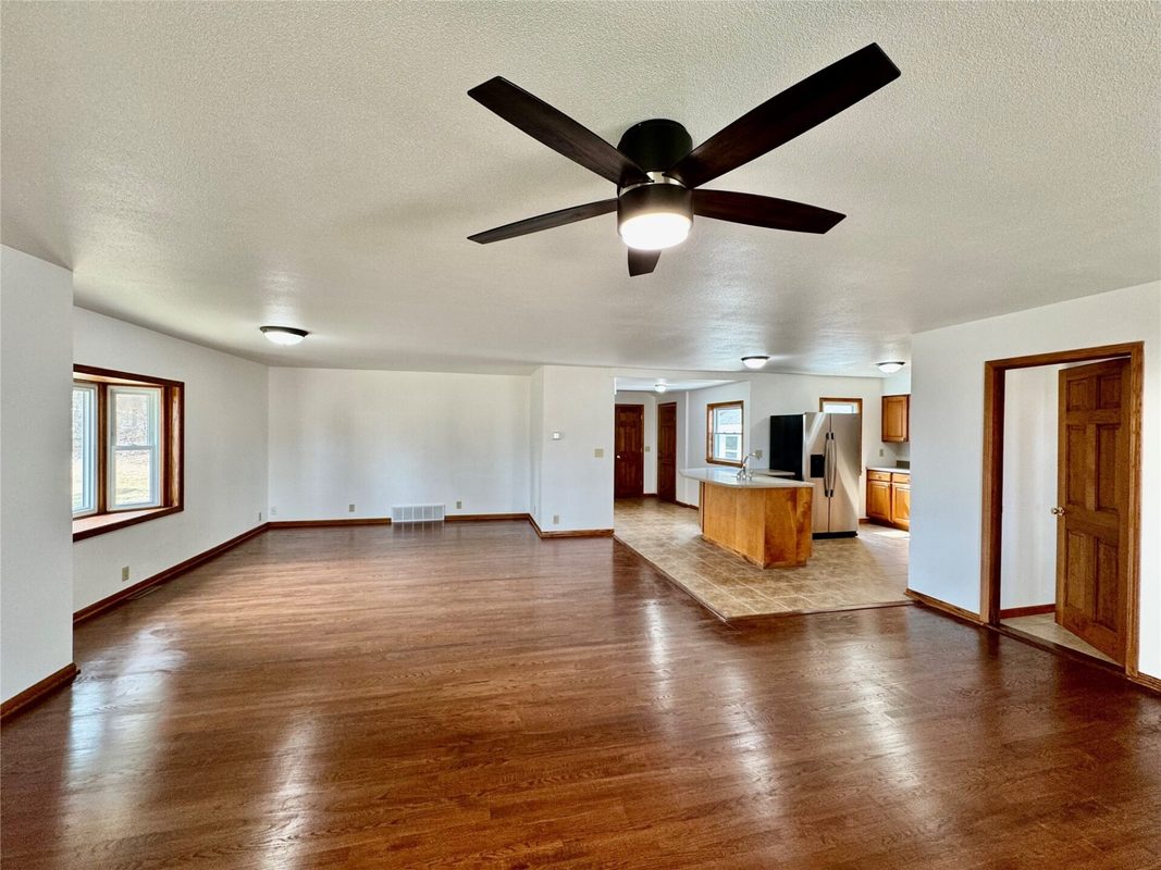 W4055 Jene Road Eau Claire WI 54701 — photo 5
