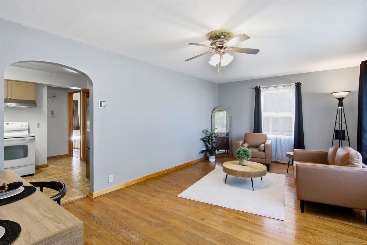 1043 Vine Street, Eau Claire WI 54703 - Residential house for sale - MLS #1605776 - image2