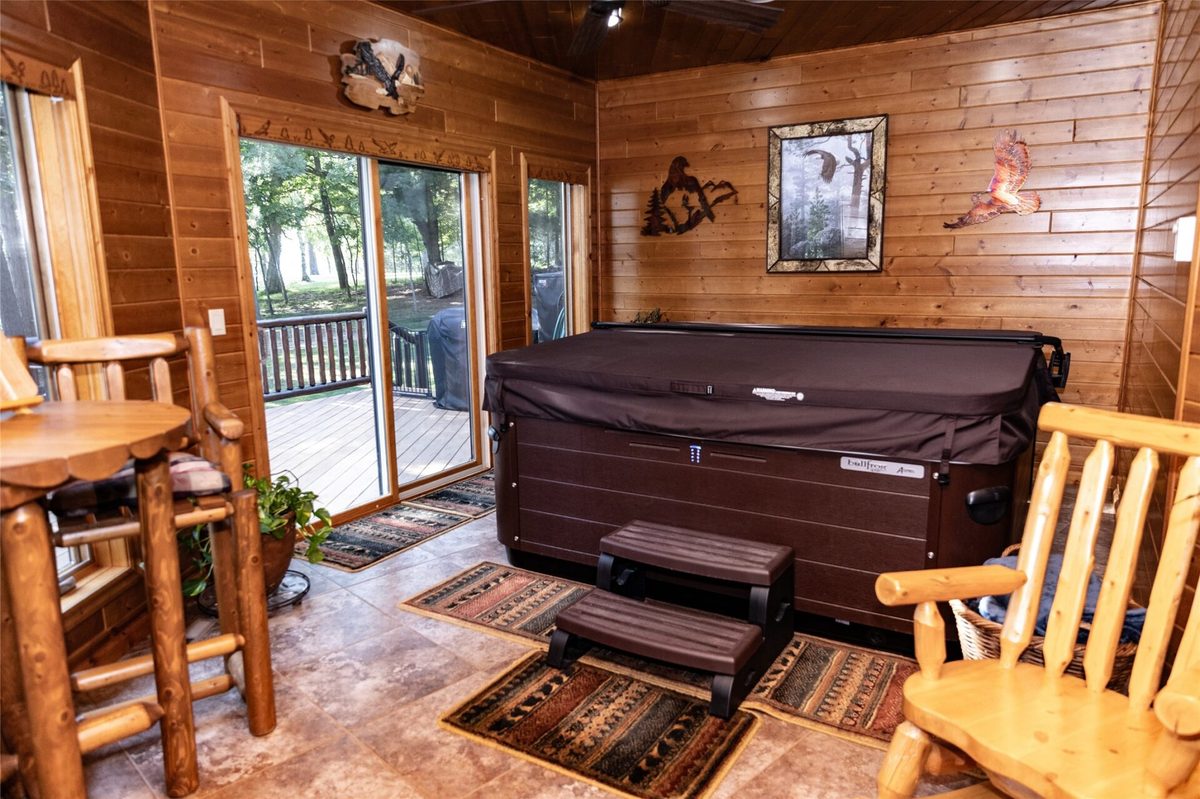 W5405 Park Place, Spooner, WI