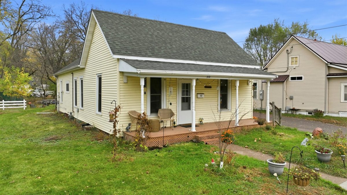 310 Maple Street, Eau Claire WI 54703 - Residential house for sale - MLS #1606325 - image2