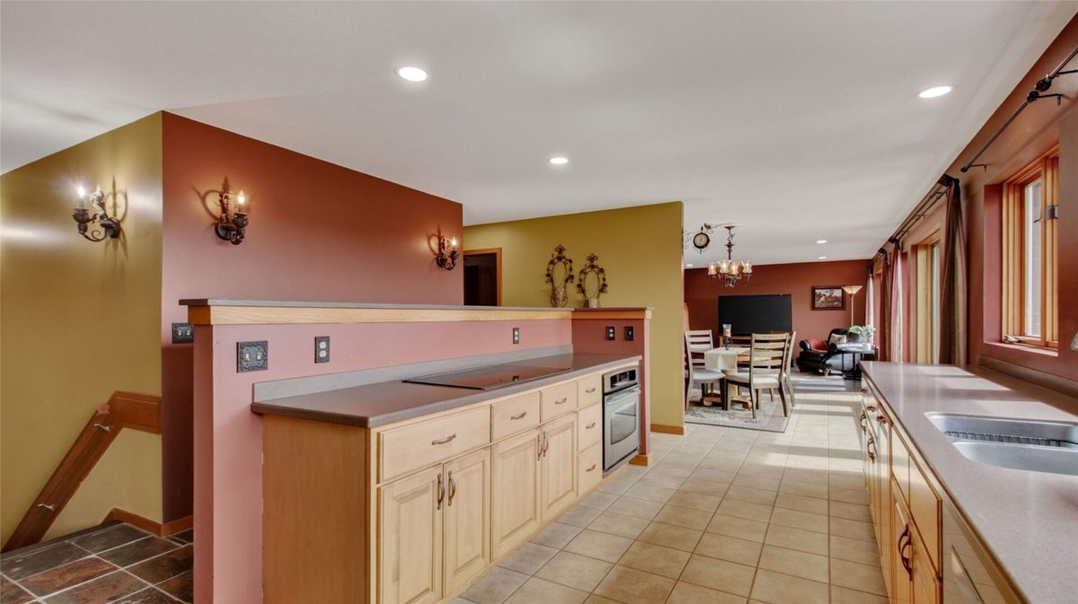E445 Woodridge Drive, Eau Claire WI 54701 - Residential house for sale - MLS #1605347 - image3
