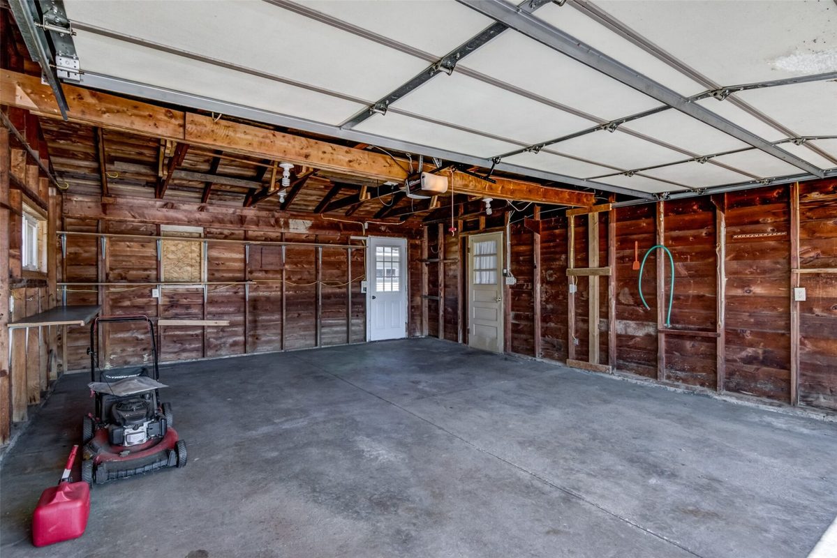 248 Mills Street Cadott WI 54727 — photo 28