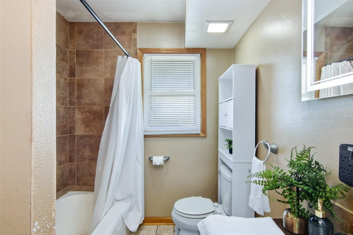 1043 Vine Street, Eau Claire WI 54703 - Residential house for sale - MLS #1605776 - image22