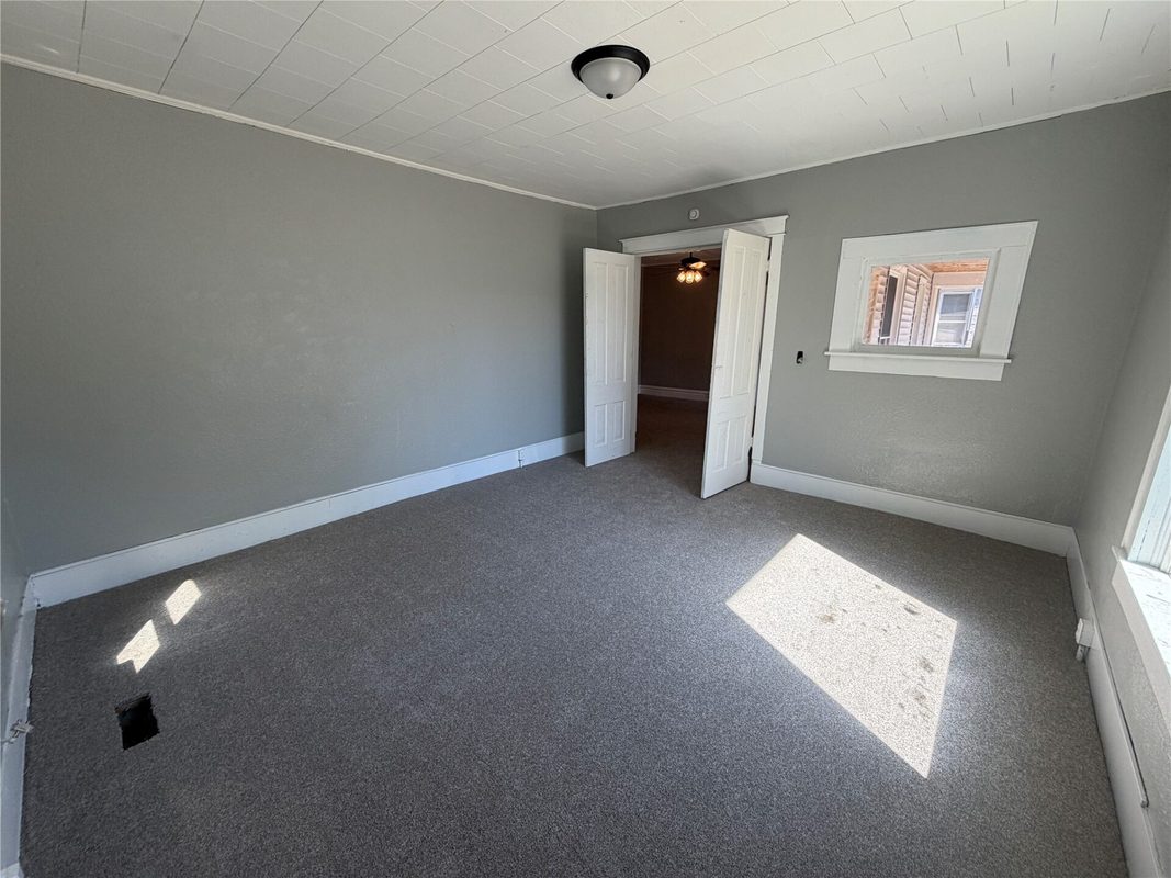 614 Cochrane Street, Eau Claire WI 54703 - ResidentialIncome house for sale - MLS #1601106 - image16