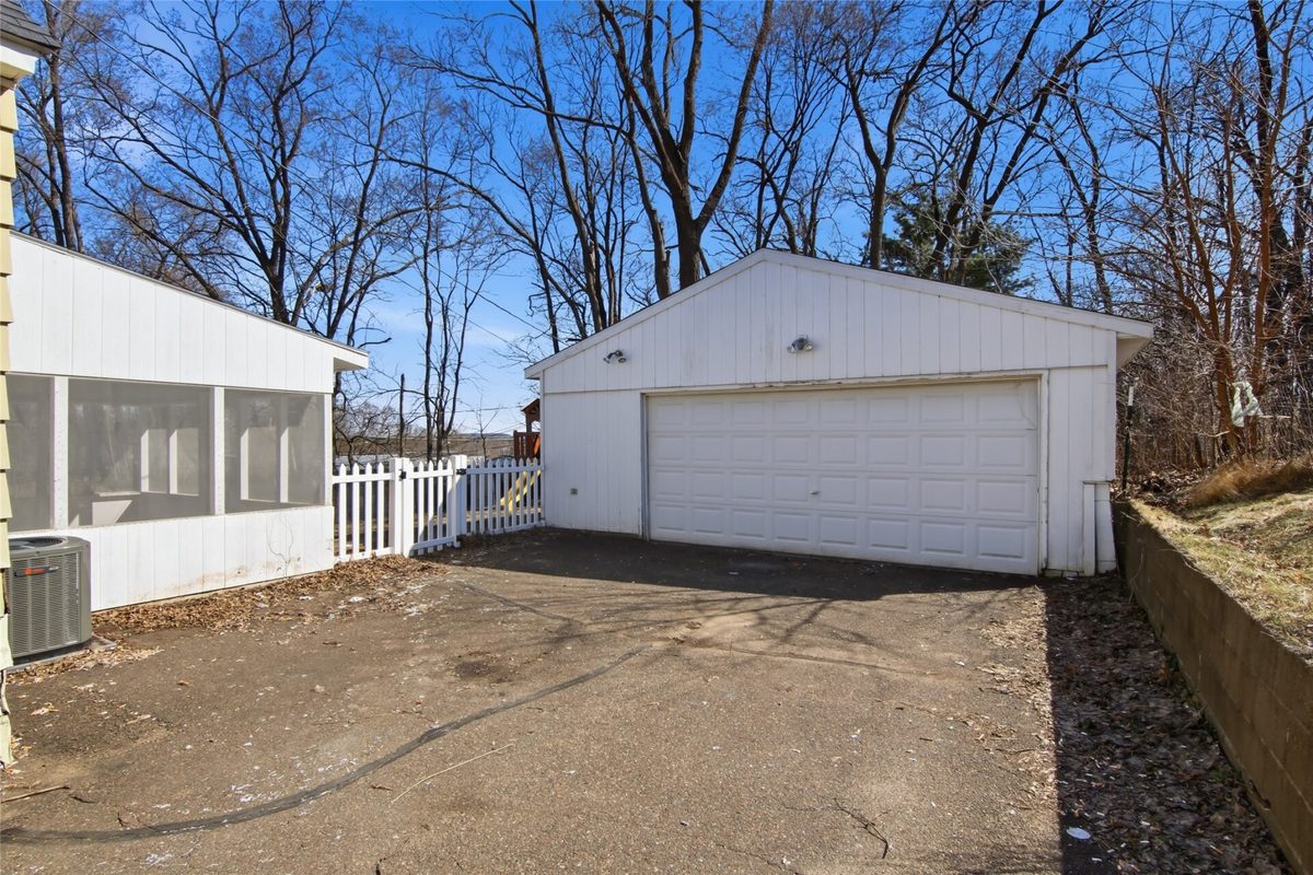 615 Vine Street, Eau Claire, WI