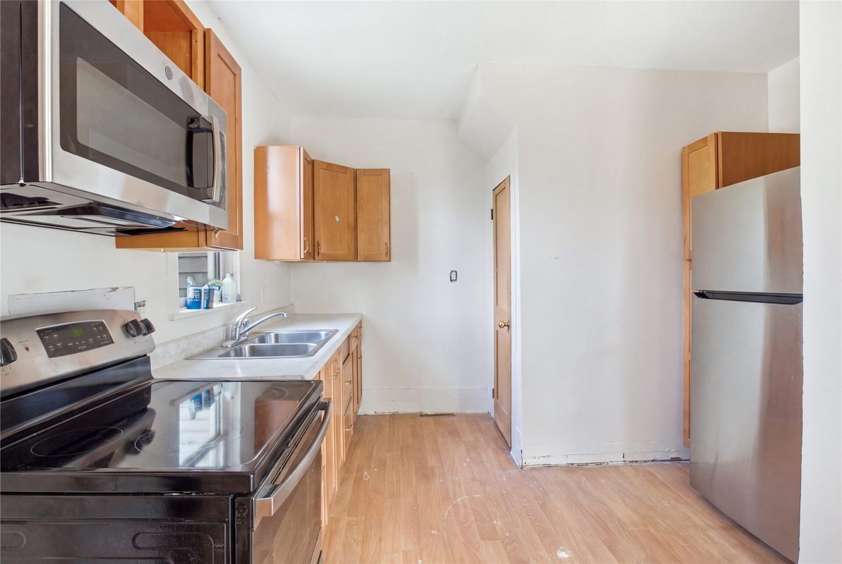 1014 Summit Street, Eau Claire WI 54703 - ResidentialIncome house for sale - MLS #1605706 - image7