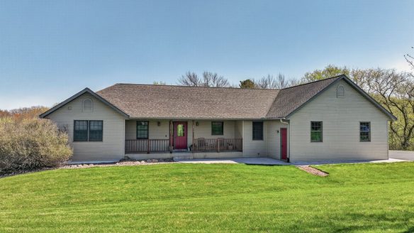 2815 Dairyland Road SE, Menomonie, WI
