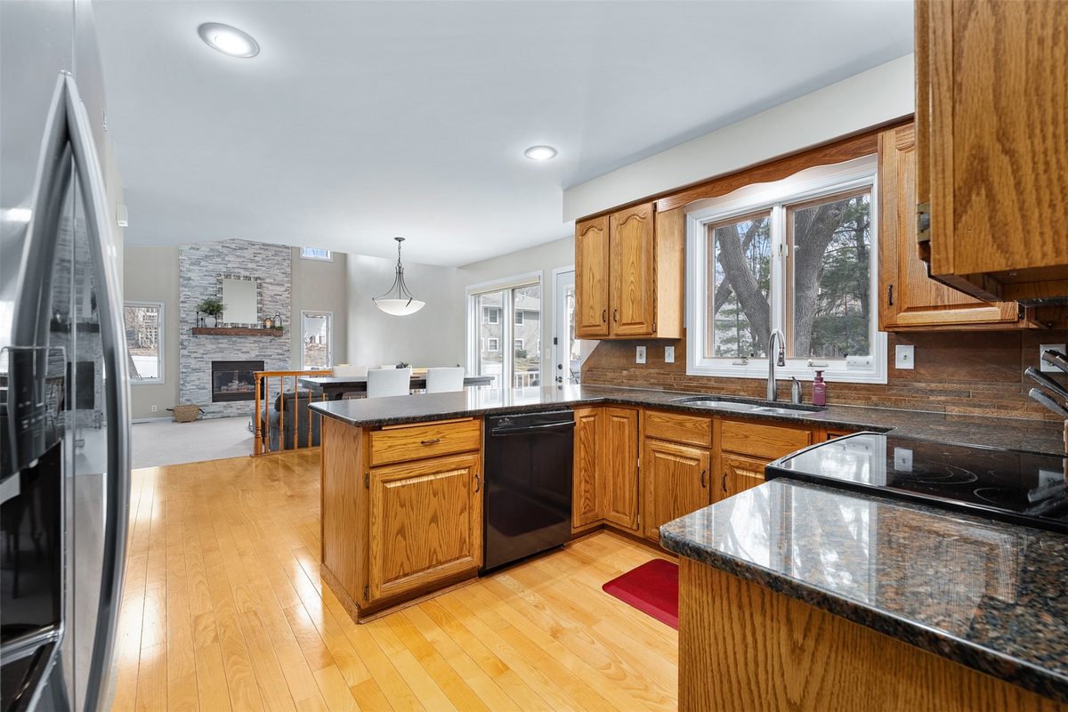 1011 Thompson Drive, Altoona, WI