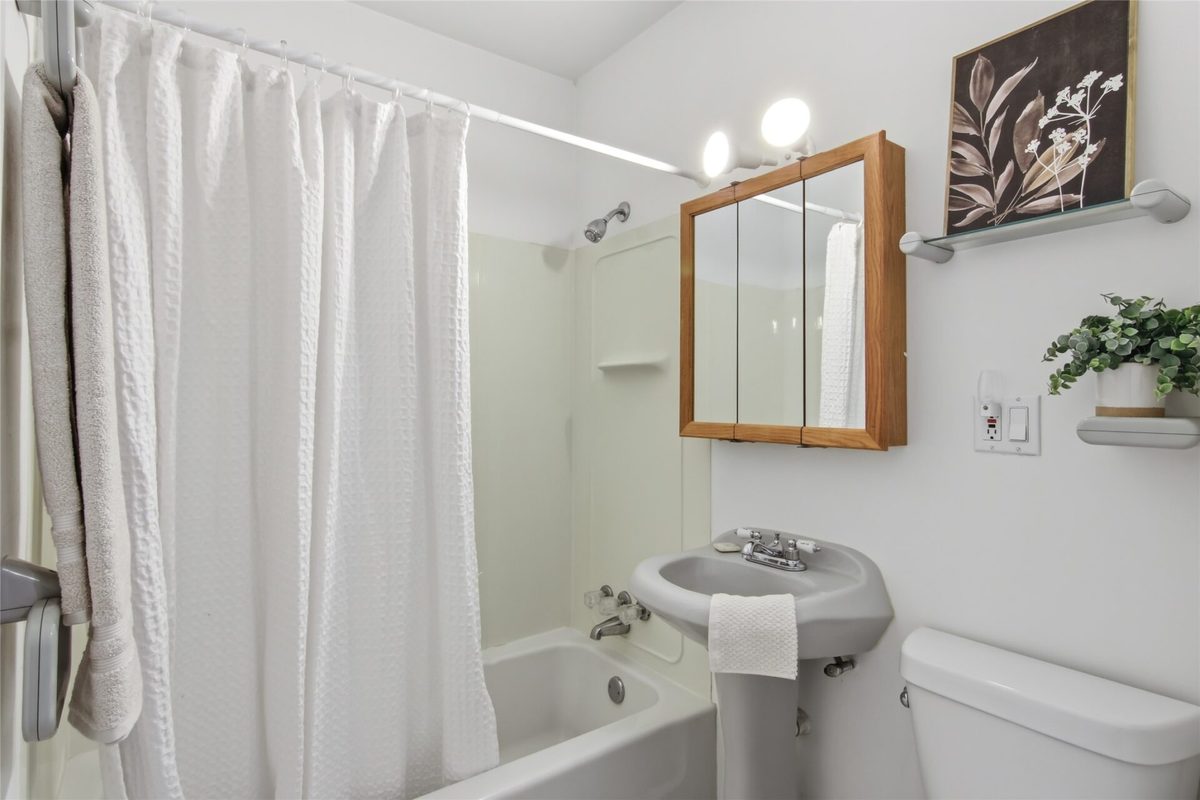 1200 Main Street, Eau Claire WI 54701 - Residential house for sale - MLS #1605933 - image15