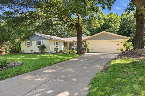 604 Manor Court Altoona WI 54720