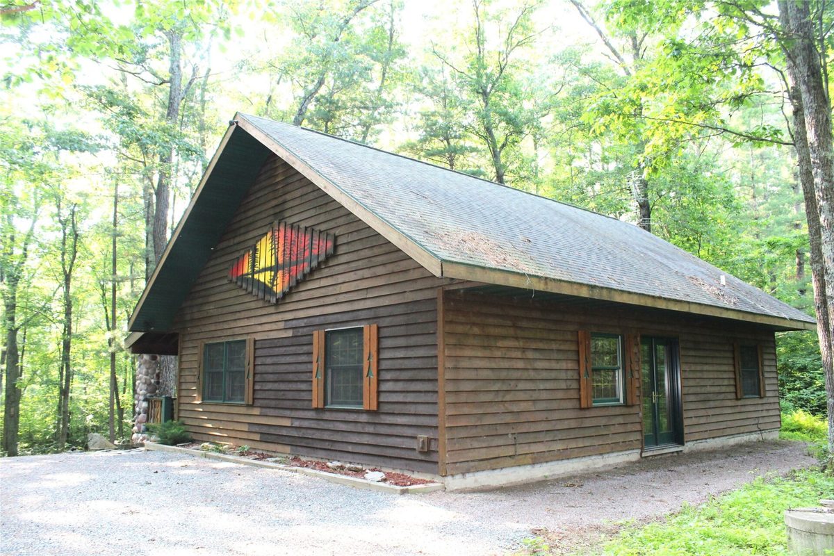 N1060 Resewood Avenue, Neillsville, WI