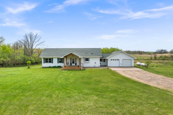 209 30th Street, Clear Lake WI 54005 - Residential house for sale - MLS #1601207 - image1