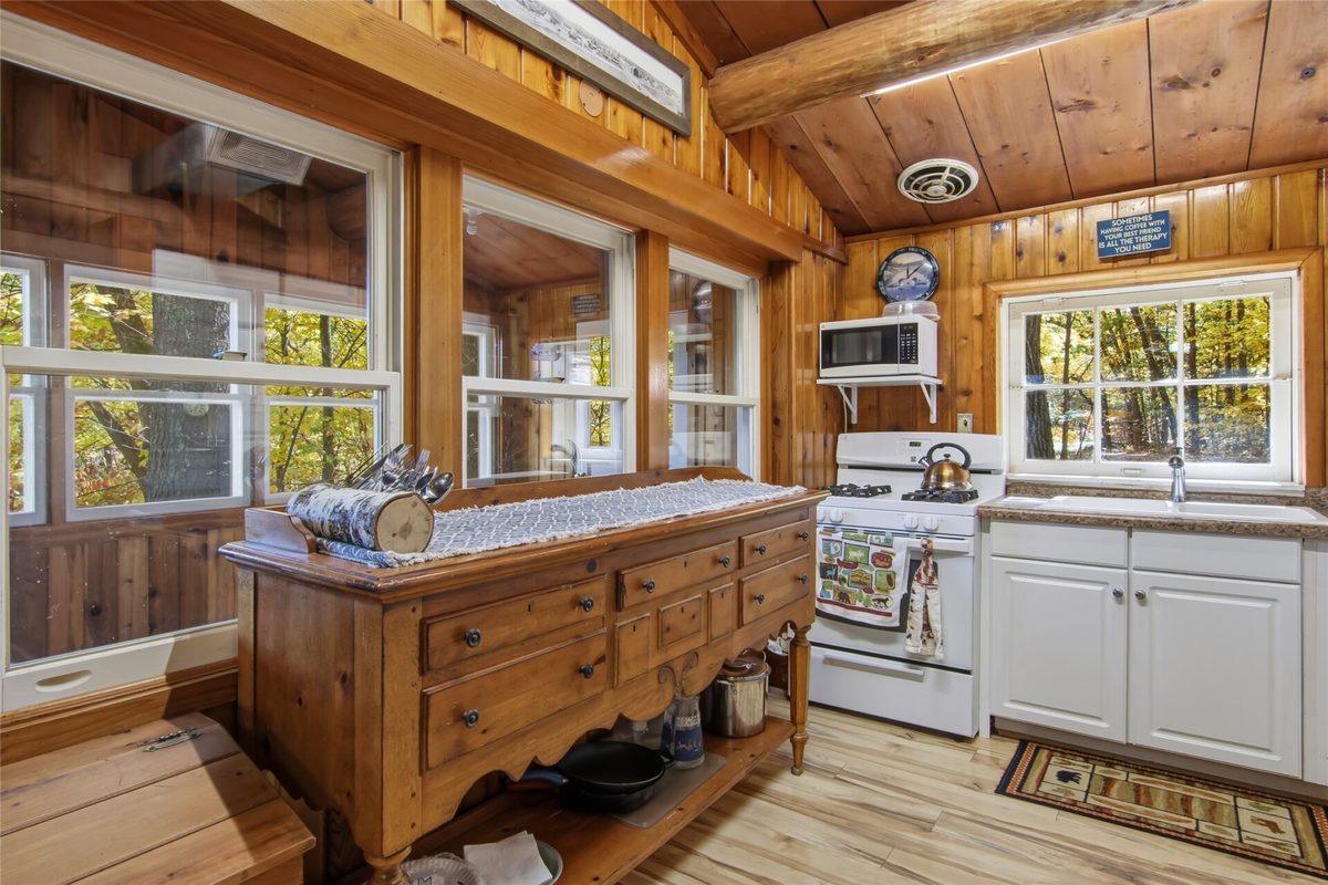 12402 Roberts Lane, Hayward WI 54843 - Residential house for sale - MLS #1605772 - image7
