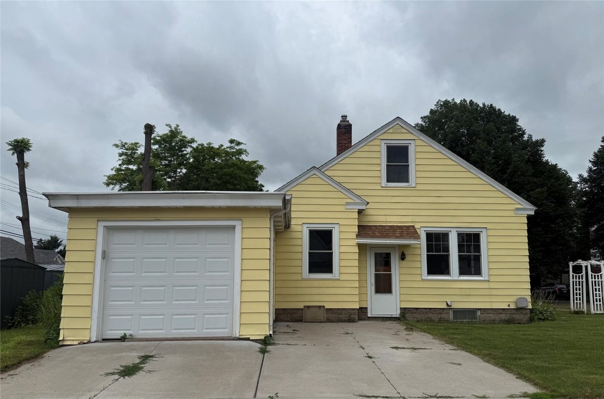 24 Grove Street, Chippewa Falls WI 54729 - Residential house for sale - MLS #1602888 - image2