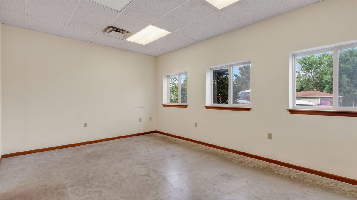 1210 Mansfield Street, Chippewa Falls WI 54729 - CommercialSale house for sale - MLS #1604227 - image8