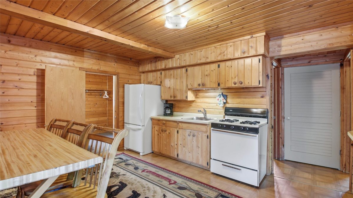 7444 Pats Landing Road, Hayward WI 54843 - Residential house for sale - MLS #1602110 - image14