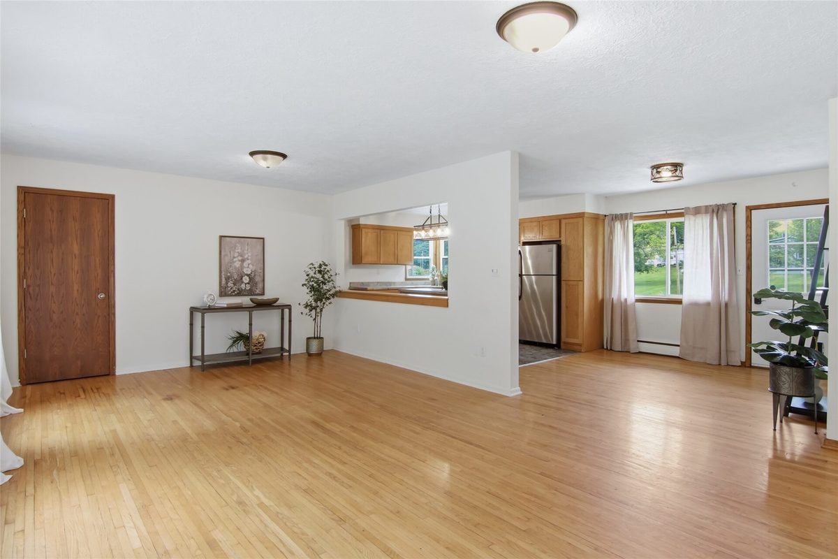 W7377 US Highway 10, Ellsworth WI 54011 - Residential house for sale - MLS #1602049 - image4