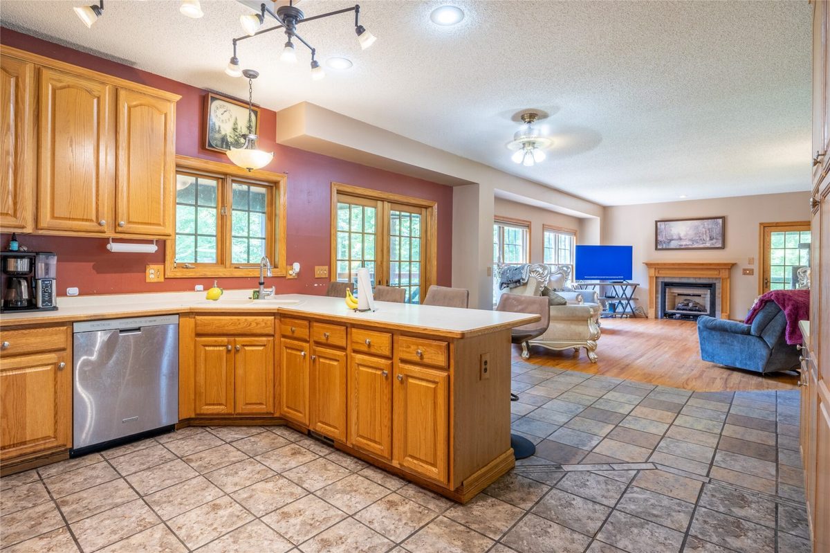 W8259 Summit Avenue, Ladysmith WI 54848 - Residential house for sale - MLS #1602863 - image5