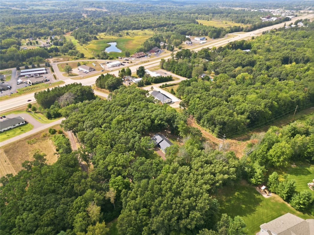 6040 Sandstone Road, Eau Claire WI 54701 - Residential house for sale - MLS #1604720 - image2
