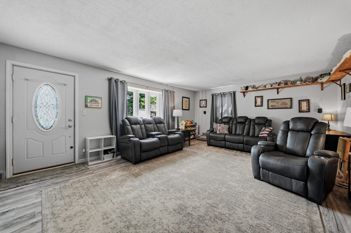242 2nd Avenue, Chippewa Falls WI 54729 - Residential house for sale - MLS #1604340 - image3