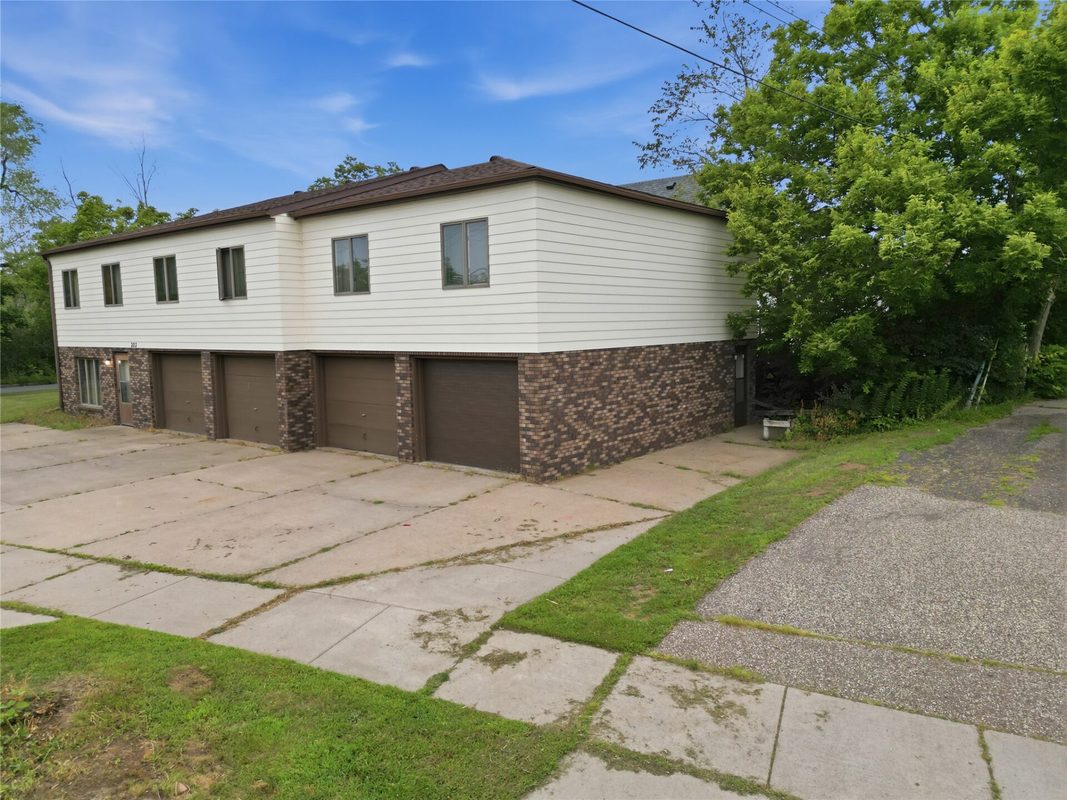 303 Talmadge Street, Eau Claire WI 54701 - ResidentialIncome house for sale - MLS #1604244 - image3