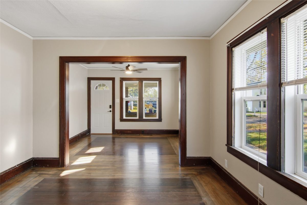 2422 4th Street, Eau Claire WI 54703 - Residential house for sale - MLS #1606149 - image12