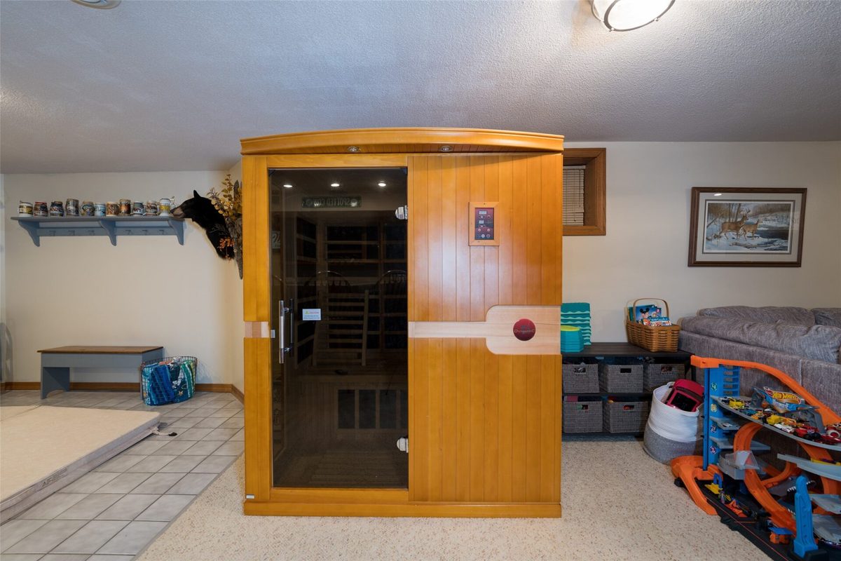 1501 Grover Road, Eau Claire WI 54701 - Residential house for sale - MLS #1601210 - image48