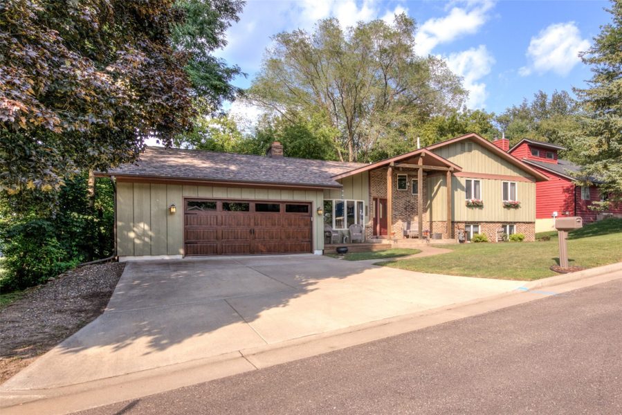 608 Manor Court