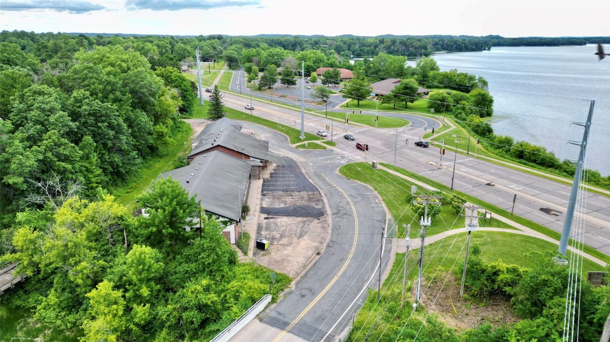 513 Broadway Street, Menomonie WI 54751 - CommercialSale house for sale - MLS #1603292 - image7